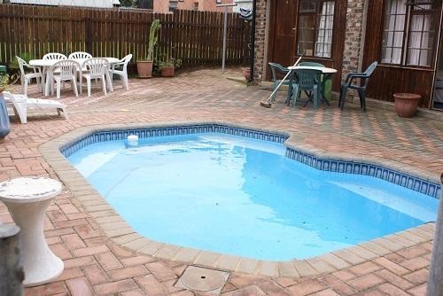הוסטל Jeffreys Bay Backpackers מראה חיצוני תמונה